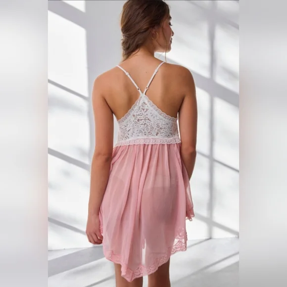 UO Sheer Lace And Mesh Hanky Hem Slip Tunic Dress White And Pink - Picture 2 of 5